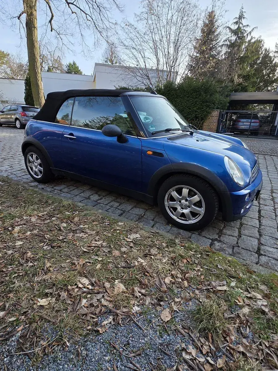 Käytetty Mini One Cabriolet 90 HP (66 kW) 2006 Sininen Avoauto