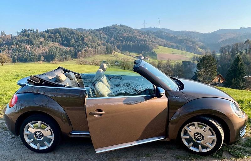 Gebraucht VW Beetle Edition 105 PS (77 kW) 2014 Braun Kleinwagen
