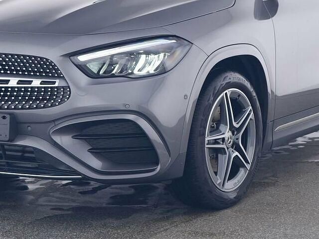 Gebraucht Mercedes GLA220 190 PS (139 kW) 2024 Grau SUV