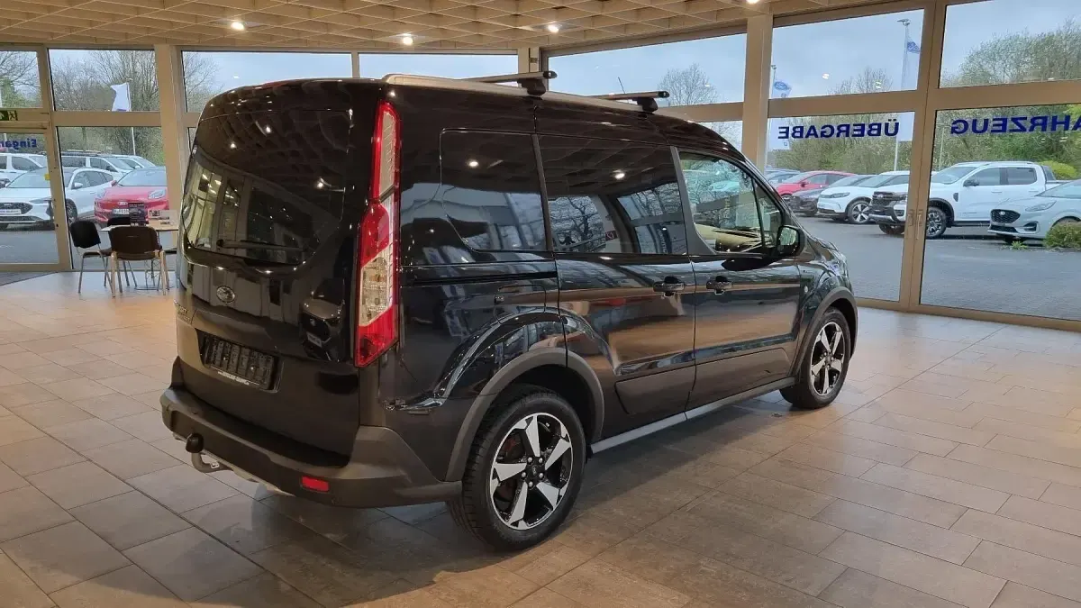 Gebraucht Ford Transit Connect Active 101 PS (74 kW) 2023 Agate black metallic schwarz Van / Kleinbus