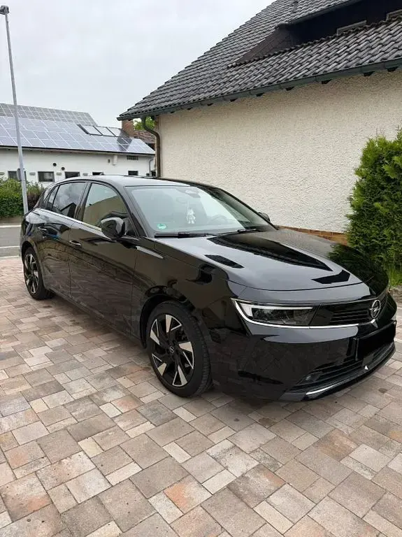 Gebraucht Opel Astra Elegance 131 PS (96 kW) 2022 Schwarz Kleinwagen