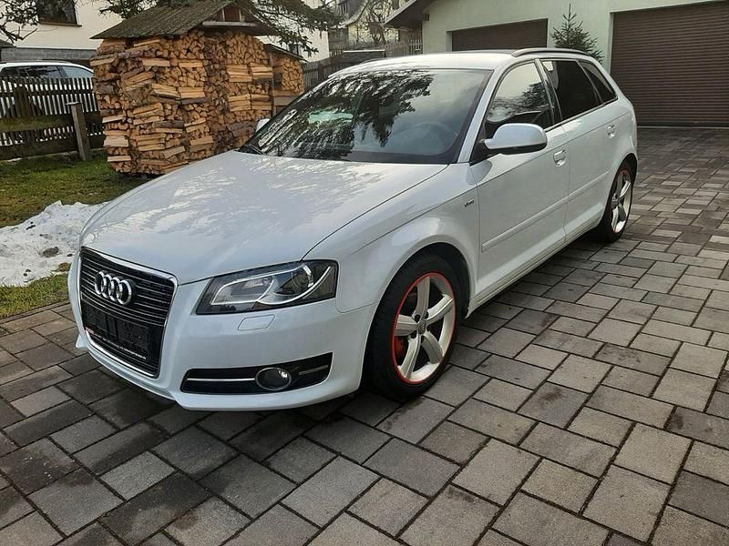 Gebraucht Audi A3 S-Line 125 PS (91 kW) 2011 Weiß Limousine