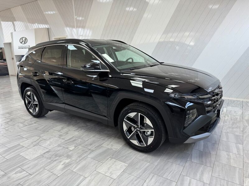 Schwarz Neu 2025 Hyundai Tucson Trend SUV | 30.950 € (Superpreis) - Bild 1/4
