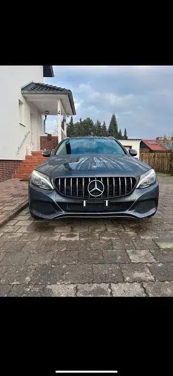 Gebraucht Mercedes 220 170 PS (125 kW) 2014 Grau Limousine