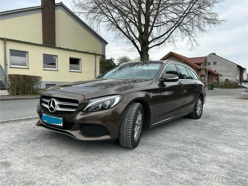 Braun Gebraucht 2014 Mercedes C200 Kombi | 17.500 € - Bild 1/4