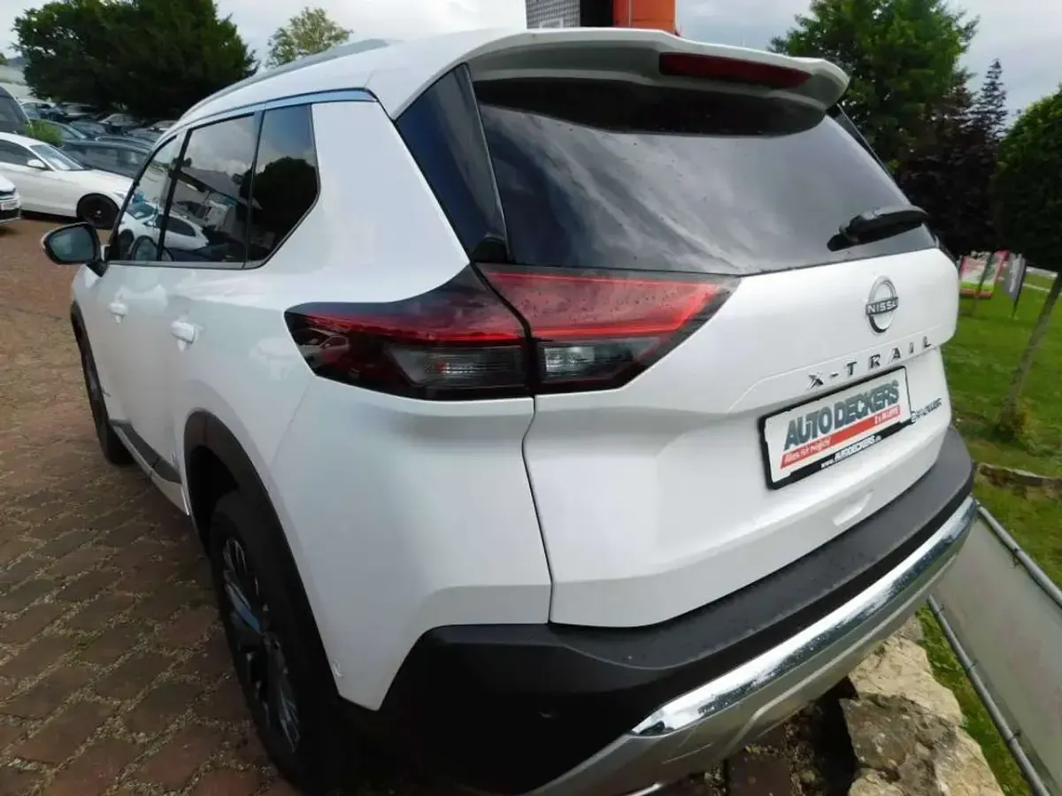 Neu Nissan X-Trail Tekna 204 PS (150 kW) 2025 Pearl white SUV