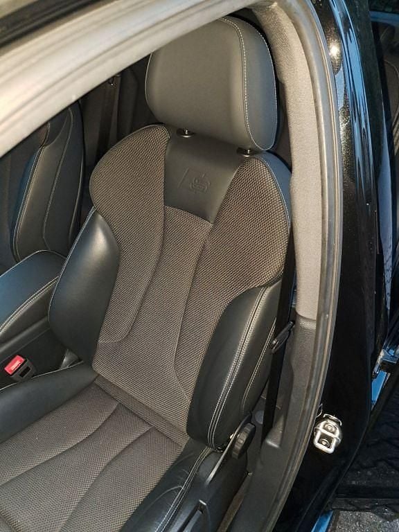 Second-hand Audi A3 S-Line 116 CP (85 kW) 2019 Negru Berlinǎ