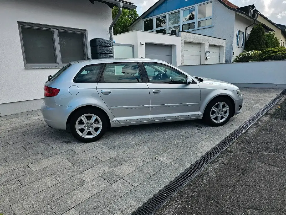 Gebraucht Audi A3 125 PS (91 kW) 2011 Silber Kleinwagen