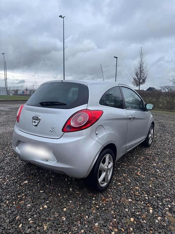 Gebraucht Ford Ka 69 PS (50 kW) 2010 Silber Kleinwagen