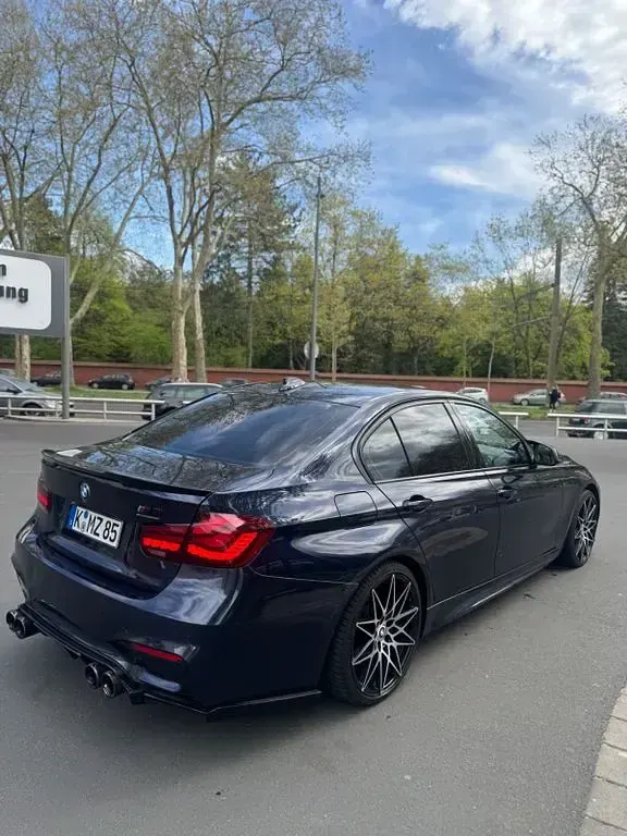 Gebraucht BMW 328 Luxury Line 245 PS (180 kW) 2012 Blau Limousine