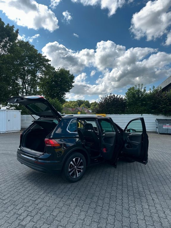Schwarz Gebraucht 2019 VW Tiguan IQ Drive SUV | 20.998 € (Superpreis) - Bild 1/4