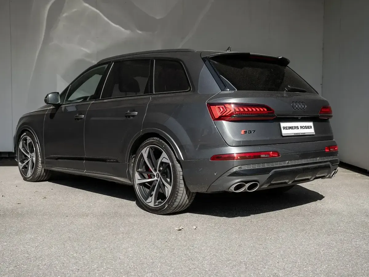 Gebraucht Audi SQ7 Competition 507 PS (372 kW) 2022 Grau SUV