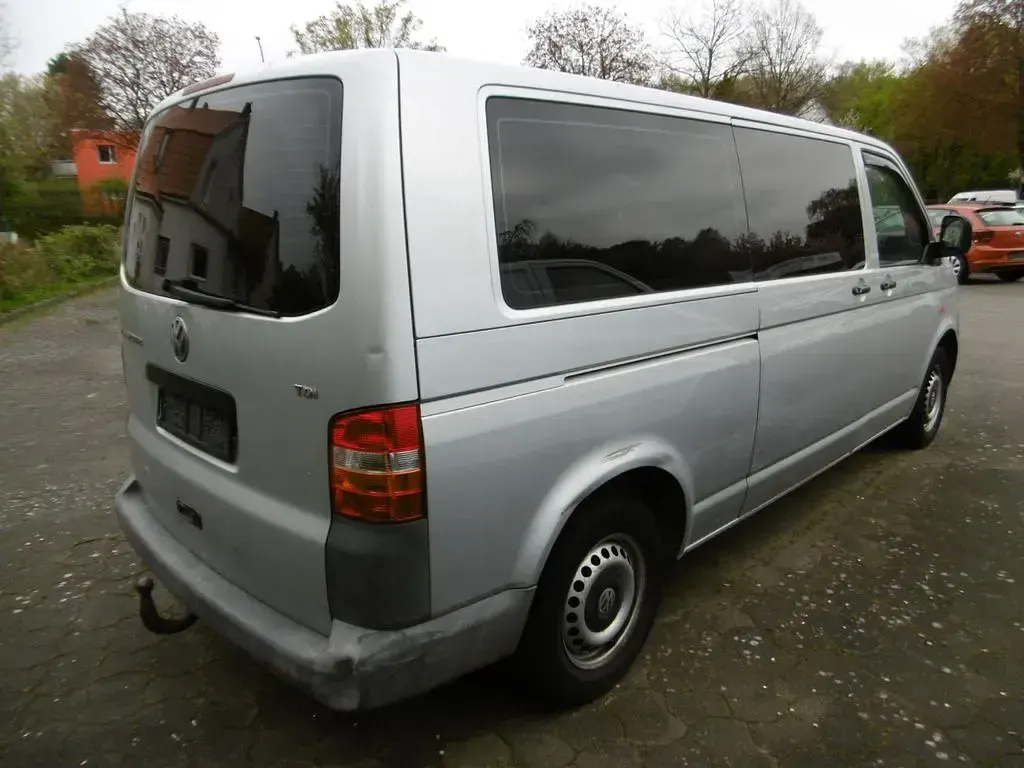 Gebraucht VW T5 131 PS (96 kW) 2005 Silber Van