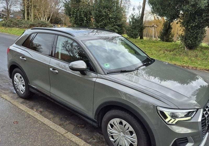 Gebraucht Audi Q3 Advanced 150 PS (110 kW) 2021 Grau SUV