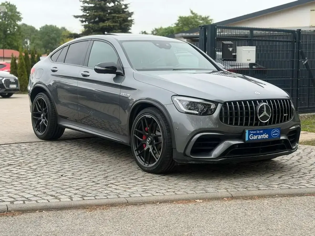 Gebraucht Mercedes GLC63 AMG AMG 510 PS (375 kW) 2021 Selenitgrau  metalliclack Coupé