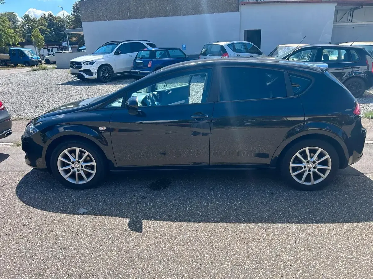 Gebraucht Seat Leon 125 PS (91 kW) 2010 Schwarz Kleinwagen