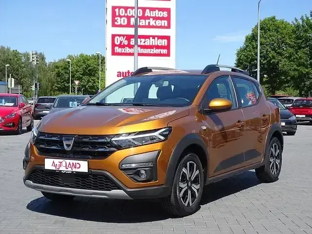 Gebraucht Dacia Sandero Comfort 91 PS (66 kW) 2022 Atacama orange SUV