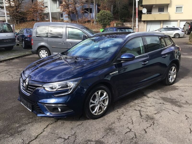Blau Gebraucht 2017 Renault Mégane IV Intens Limousine | 11.850 € (Fairer Preis) - Bild 1/4