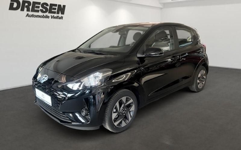 Schwarz Neu 2025 Hyundai i10 Trend Kleinwagen | 18.990 € (Fairer Preis) - Bild 1/4