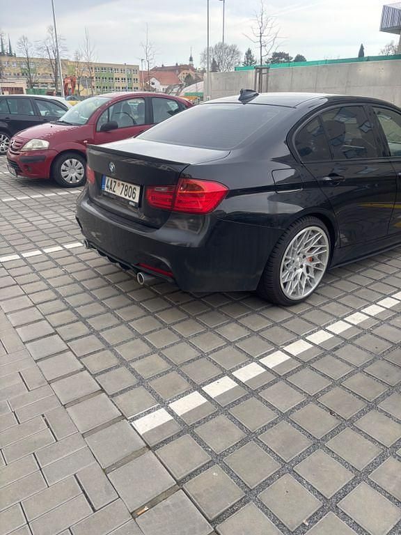Gebraucht BMW 330 M Performance 258 PS (189 kW) 2014 Schwarz Limousine