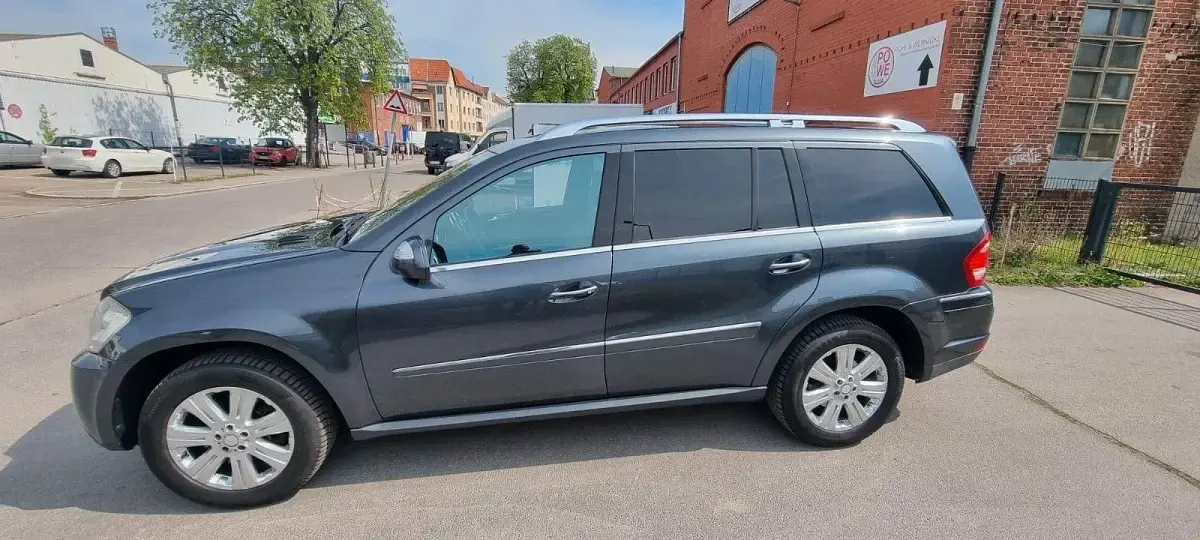 Gebraucht Mercedes GL450 306 PS (225 kW) 2010 Schwarz SUV