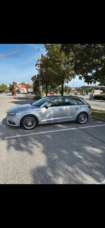Second-hand Audi A3 150 CP (110 kW) 2014 Argintiu Hatchback