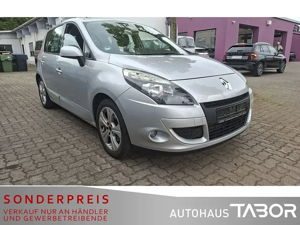 Gebraucht Renault Scénic III Dynamique 131 PS (96 kW) 2010 Unbekannt Van / Kleinbus