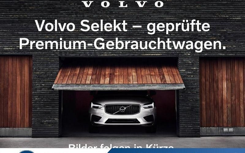 Gebraucht Volvo XC40 Plus 163 PS (119 kW) 2025 Blau SUV