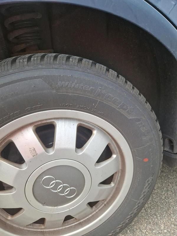 Gebraucht Audi A4 90 PS (66 kW) 2000 Blau Limousine