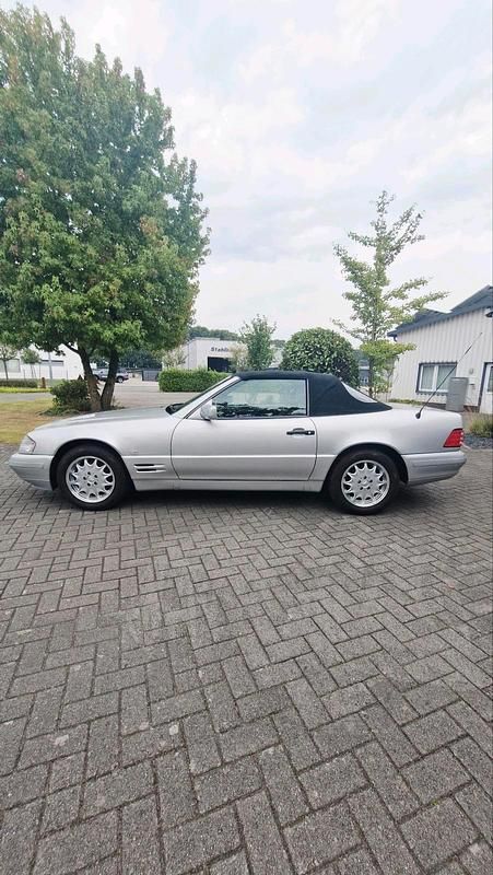 Silber Gebraucht 1997 Mercedes SL320 Cabrio | 16.750 € (Guter Preis) - Bild 1/4