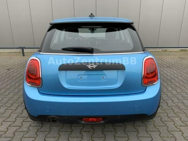 Gebraucht Mini ONE 75 PS (55 kW) 2018 Blau metallic Kleinwagen
