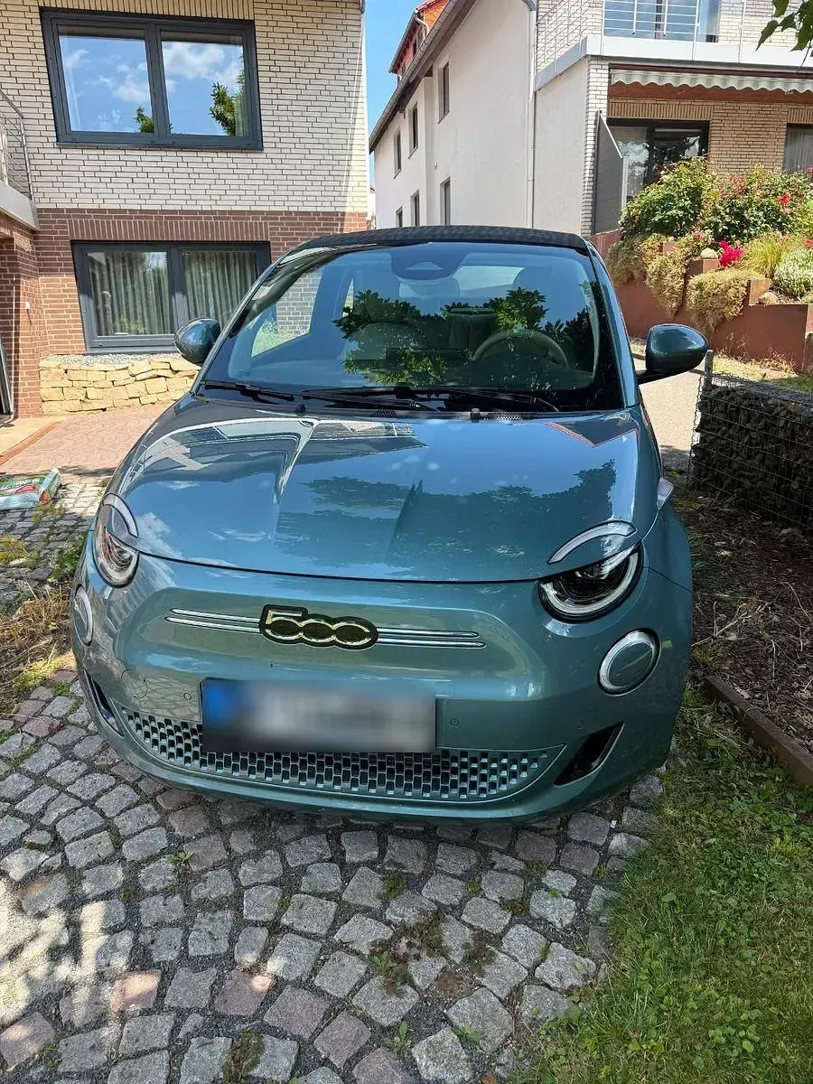 Gebraucht Fiat 500e La Prima 86 kW (118 PS) 2021 Blau Cabrio