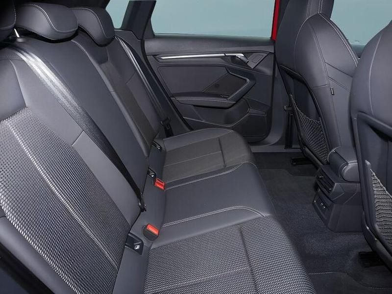 Gebraucht Audi S3 2023 Rot Limousine