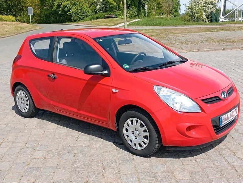 Rot Gebraucht 2010 Hyundai i20 Kleinwagen | 1.700 € (Guter Preis) - Bild 1/4