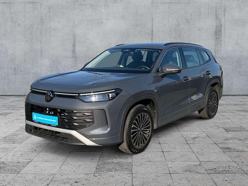 Gebraucht VW Tayron Life 204 PS (150 kW) 2025 Grau SUV