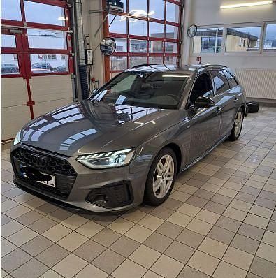 Gebraucht Audi A4 S-Line 204 PS (150 kW) 2023 Grau Kombi