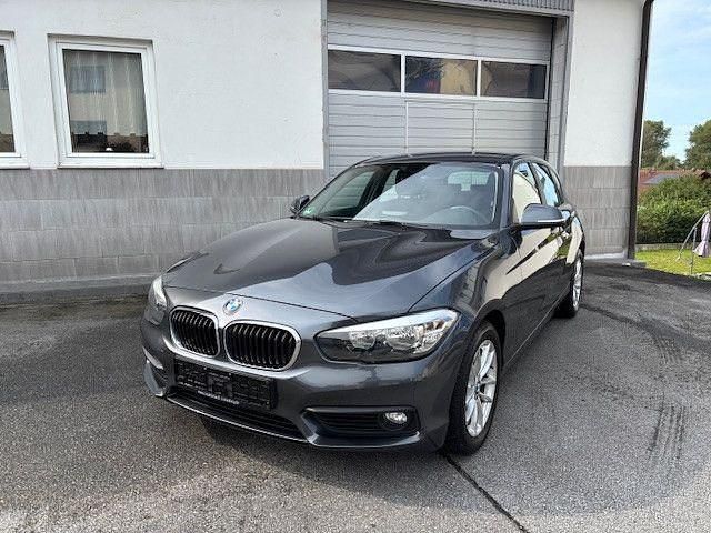 Grau Gebraucht 2017 BMW 118 Advantage Kleinwagen | 10.390 € (Guter Preis) - Bild 1/4