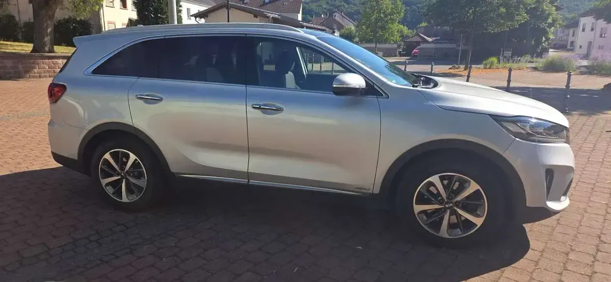 Gebraucht Kia Sorento Spirit 200 PS (147 kW) 2019 Silber SUV
