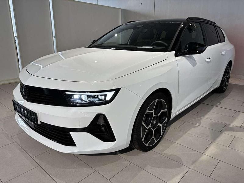 Weiß Gebraucht 2024 Opel Astra Kombi | 26.990 € (Fairer Preis) - Bild 1/4