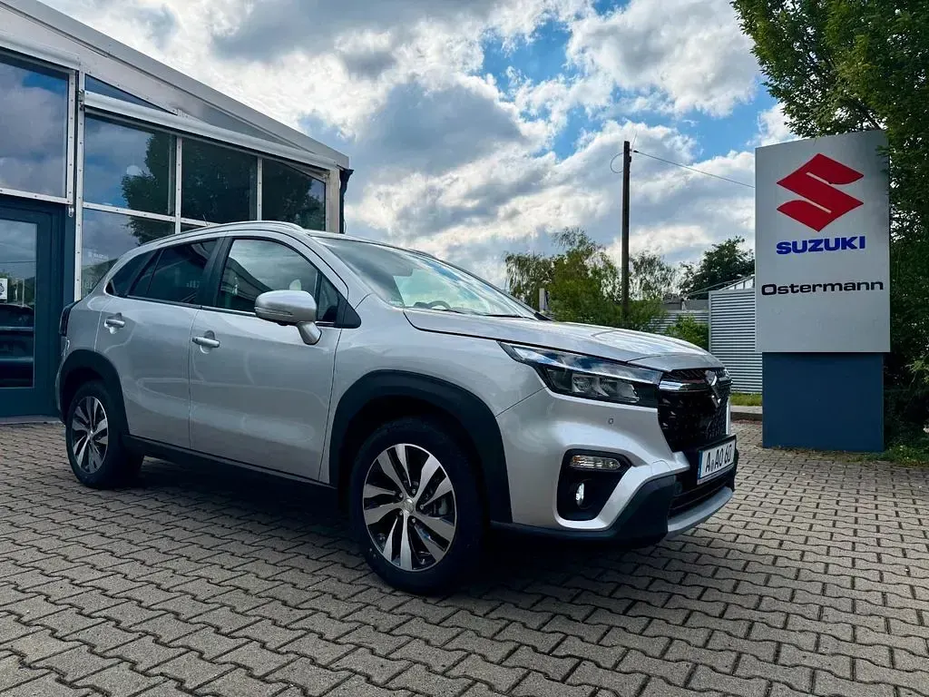 Neu Suzuki SX4 S-Cross Comfort+ 129 PS (94 kW) 2026 Silber SUV