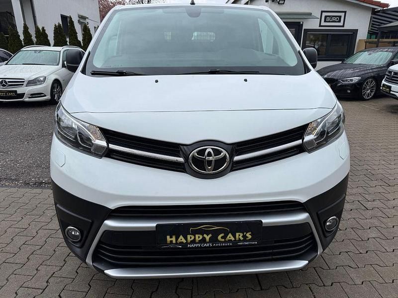 Gebraucht Toyota Proace 120 PS (88 kW) 2022 Weiß Van / Kleinbus