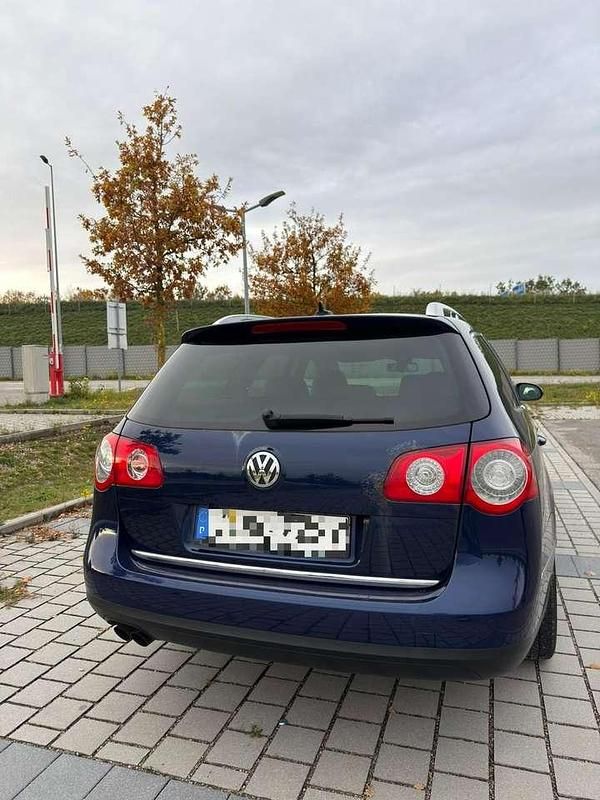 Gebraucht VW Passat Highline 170 PS (125 kW) 2010 Blau Kombi