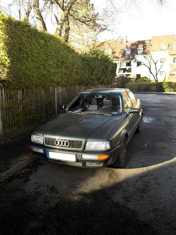 Grün Gebraucht 1992 Audi 80 Limousine | 4.000 € - Bild 1/4