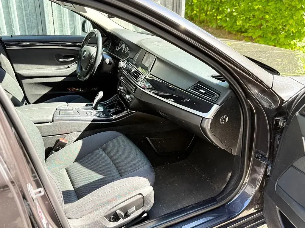 Gebraucht BMW 528 245 PS (180 kW) 2015 Schwarz Limousine