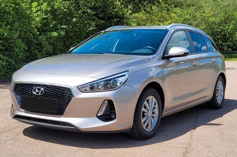 Beige Gebraucht 2017 Hyundai i30 Style Kombi | 11.490 € (Fairer Preis) - Bild 1/4