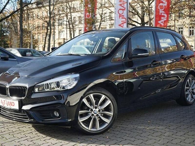 Gebraucht BMW 218 150 PS (110 kW) 2018 Schwarz Van / Kleinbus