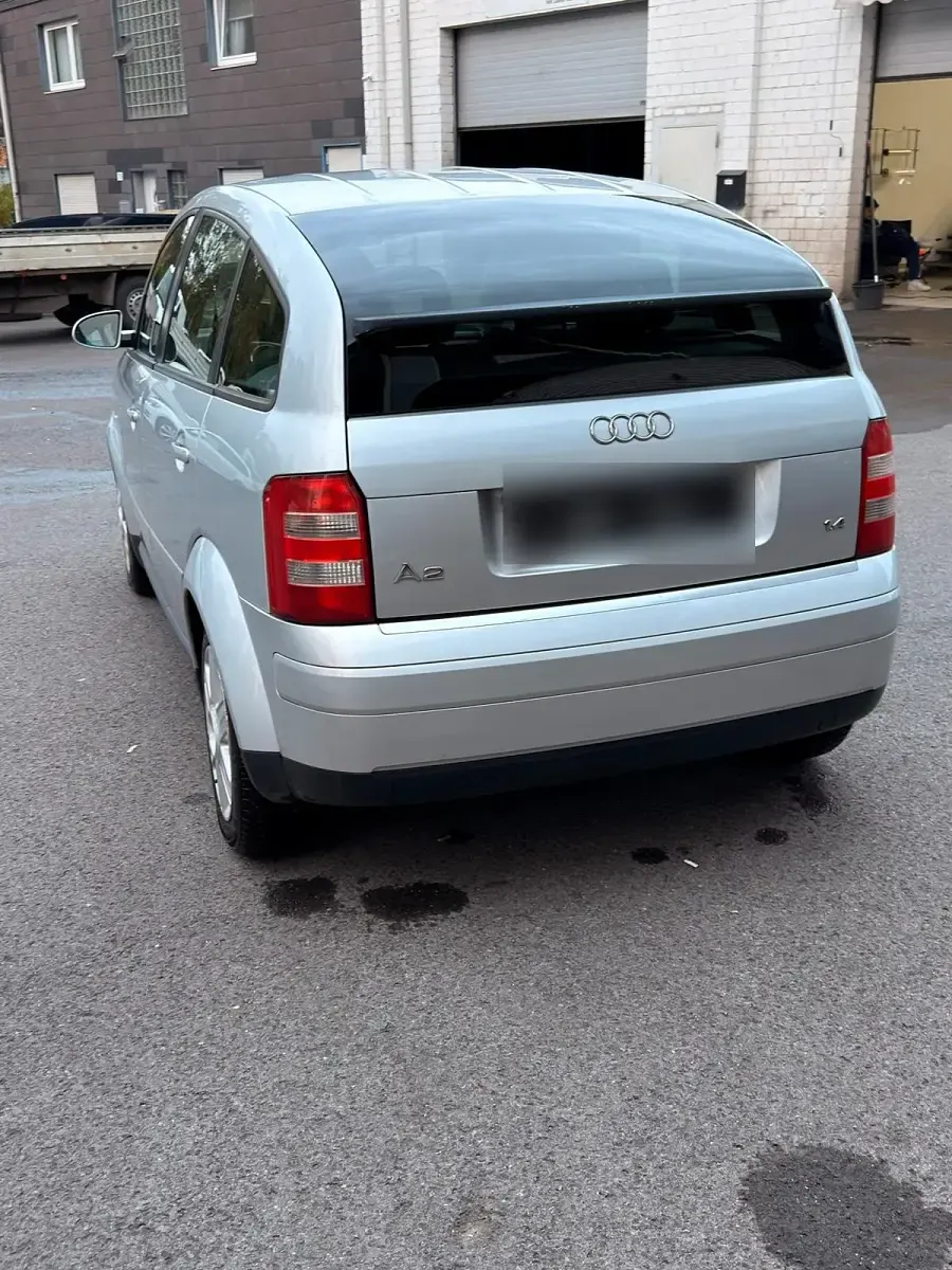 Gebraucht Audi A2 75 PS (55 kW) 2002 Silber Kleinwagen