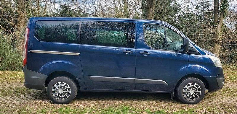 Gebraucht Ford Tourneo 125 PS (91 kW) 2013 Blau Van / Kleinbus