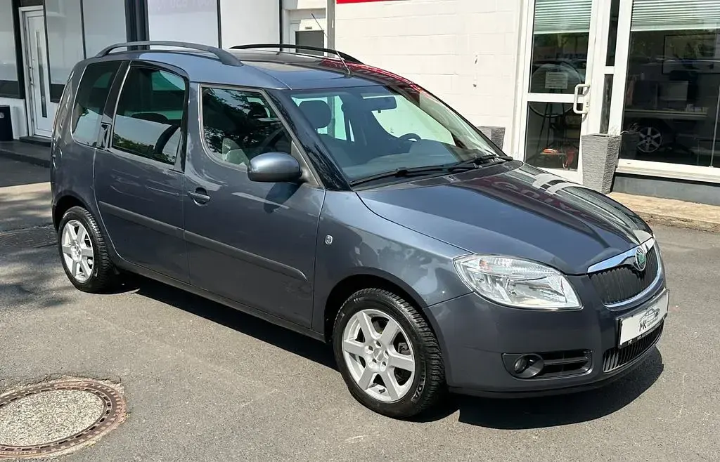 Gebraucht Skoda Roomster Plus Edition 105 PS (77 kW) 2009 Grau Van / Kleinbus