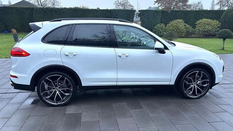 Gebraucht Porsche Cayenne S Chrono 385 PS (283 kW) 2016 Weiß SUV